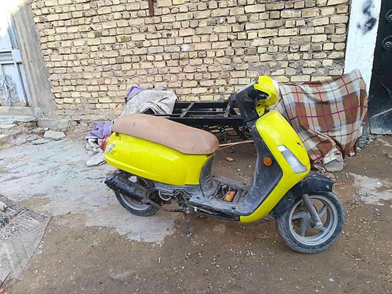 سيام. 2013  مكينه مكفوله كشر شوفة عينك السعر (275) وبيه مجال ***********
