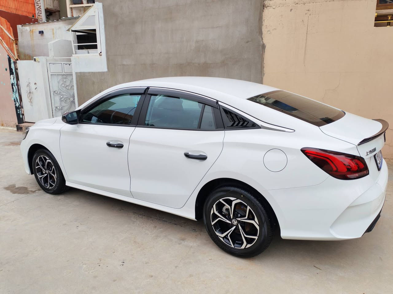 سڵاوی خواتان لێبێت برایان
ئێمجی جیتی گێڕ عادی مۆدێل 2025 بۆ فرۆشتن  فول كةمالياتم كردووة تاخم كوشن +، گاعي حةوز + ئاوينة باتمان + شةمسية + درع شاشة +كةڤةر يةدة ، تەنها 5000 کیلۆمەتر ڕۆشتووە بۆیاخ تەنکه و ، بوياخ و سارد و شوخت و قوپاوی نیە سەیارەکە زۆر تازەیە و عەزێت نەدراوە هی ماڵی خۆمە و هی مەعرەز نیە ، سعری 100 گەڵا و معامەلەیەکی کەم ، برا شیرینەکەم هەر کەس مشتەریە با نامە بنێرێت


**إذا كنت صاحب هذا الإعلان وتريد حذفه لأي سبب، رجاءا أرسل رسالة إلى الدعم الفني**