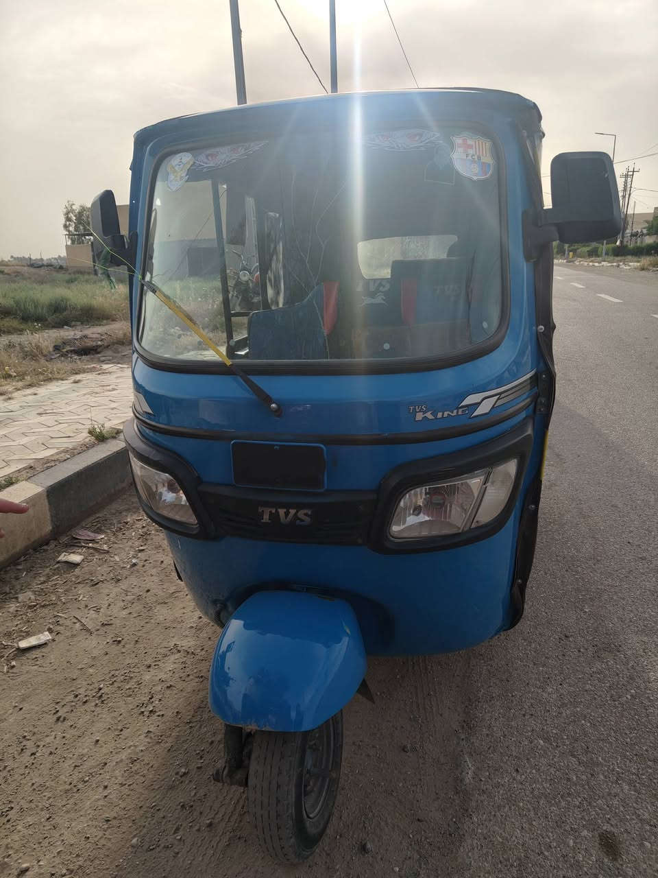تكتك موديل 21 داخلة ب 22 أوراق شركة الرتاج ابو البصمه يوم السبت موجود بالمرور فووول ومكفول محرك قبل 10 ايام شاده مال 23 معمره بس هلالات صبغ حزام جماليه فقط كفاله عامه مال دكتوره من المستشفى للبيت جامه امامية بيه فطور مال حصوه ...سعره ...5800 وبيه مجال حك الجيه الاتصال بنا ***********
