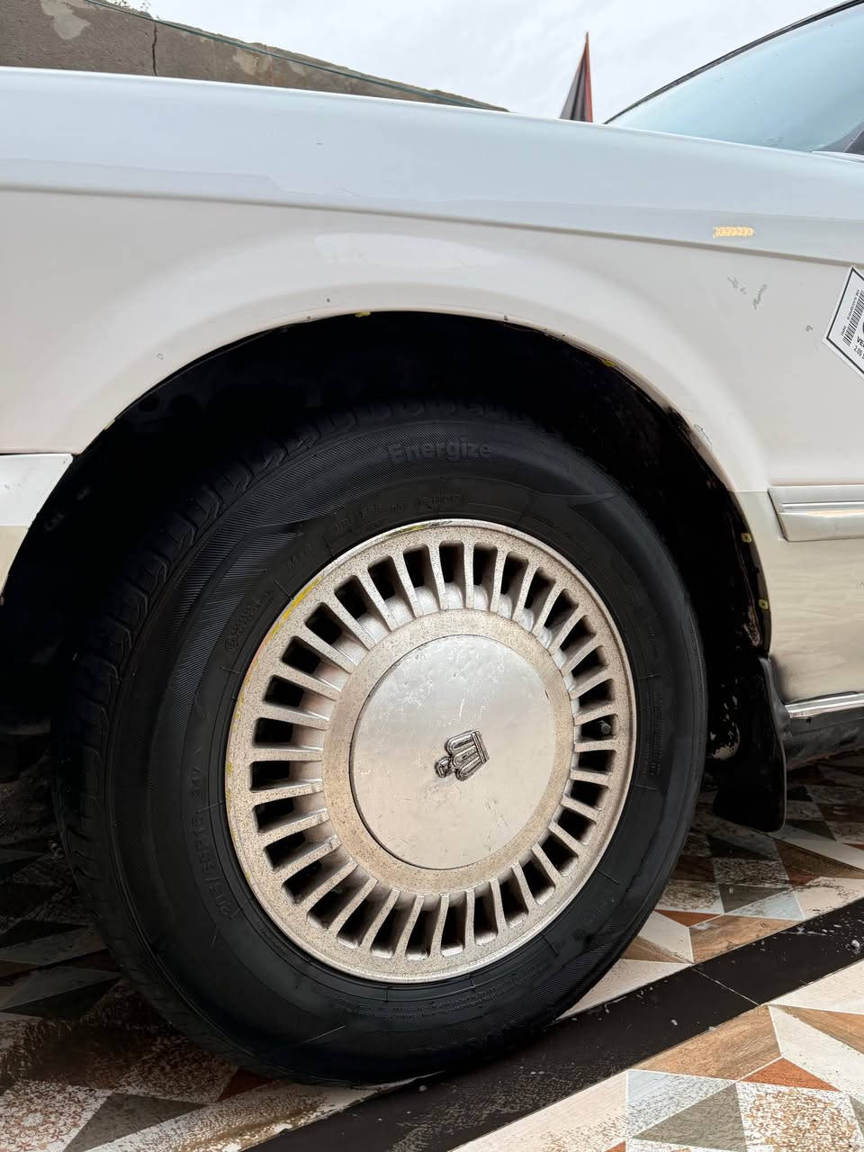 السلام عليكم اخوان وين الي يدور نظيف ومال جناي سيارة ارنب ستيشن مديل 97 السيارة نظافة فول وكلشي موضح بالصور البدي والدواخل مكينة جديدة ستوني شادها قبل 3 اشهر  تخم تاير جديد السيارة بسمي رقم بصرة سنوية لل 30 نقصها بس كمبريسر وانطيك فلوسة ليكدام السعر 75 علماً ان السيارة وياها سستم كامل جديد اربع بيبان + جاملغات ثنين + مراية جانبية ثنين العنوان بصرة كرمة علي 
الاستفسار التواصل ع الرقم *********** البصرة, العراق
