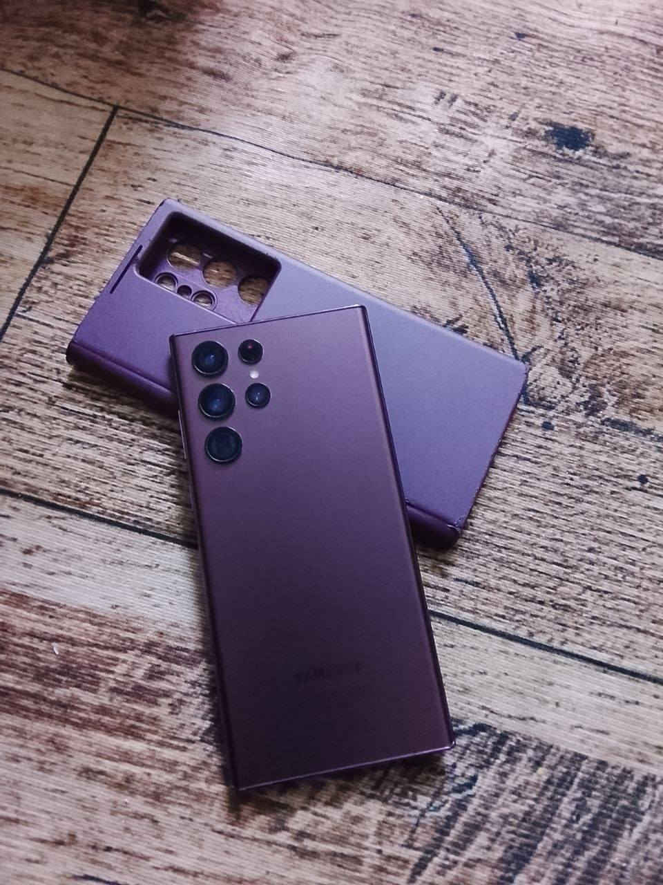 كلكسي S22الترا
ذكرته ٢٥٦ العشوائية ١٢
شرق اوسط بدون ملحقات
خطين 
الجهاز نضيف جدا زلغ مابي
مكان بغداد الكرخ 
السعر ٥٥٠
***********
