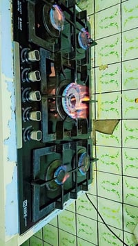 طباخ إيطالي • ٥ عيون • منضدي مع كاونتر