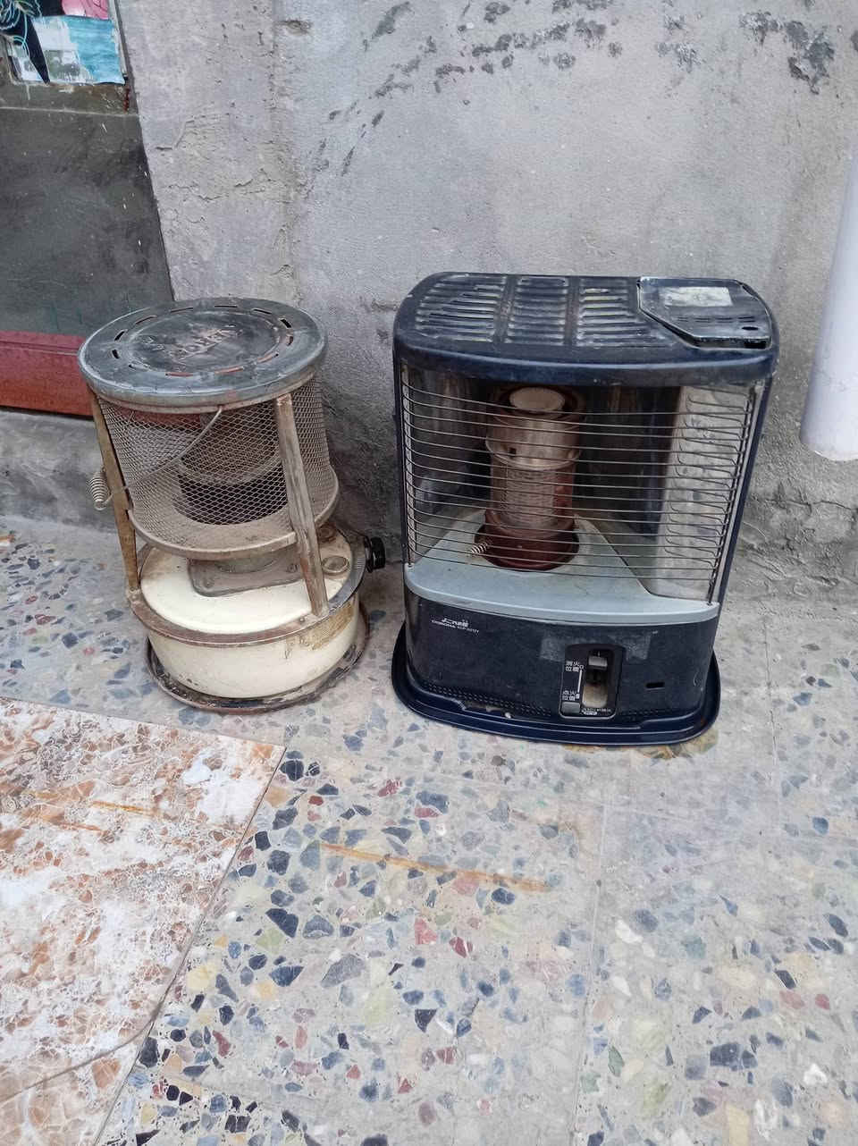 غراض للبيع عنواني لمحل ثاني شارع مقيم مقام صراي قرب مكتبه مهندس حيدر
المكان قرب مستوصف المحمودية مَقابل مستشفى الأسنان الصحي ثاني
يوجد ايضآ باله وقماصل من عمر سنه الئ ١٥سنه قطعه من ٥٠٠الئ ١٠الاف مقابيل بيت التركي مجمع المنصور تجاري ***********   ***********
