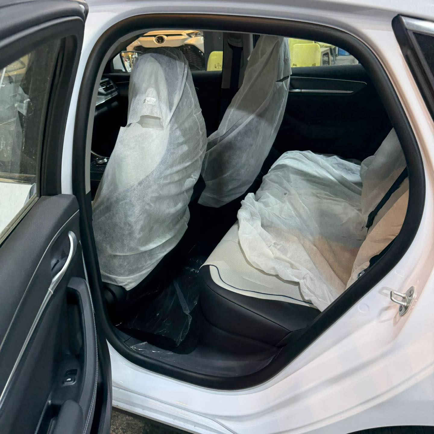 Byd 
دستروير 
2025 
مرقم لوحة وسنويه 

ملاحظة :- التعامل بالنقد فقط 
لا نتعامل بالقسط 

لعنوان⬅️بغداد . معارض البياع الشارع الوسط

اوقات الدوام > من الساعة 10 صباحاً الى 8 مساءً

للاستفسار اكثر عن المعلومات ℹ️ اتصل على 
***********
***********
