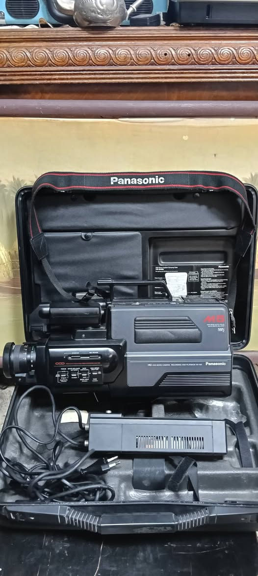 مجموعة مختلفة من الكاميرات القديمة والاسعار بالتعليقات 

#تحف_فنية #كاميرات_قديمة


**إذا كنت صاحب هذا الإعلان وتريد حذفه لأي سبب، رجاءا أرسل رسالة إلى الدعم الفني**