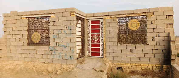 سلام عليكم ورحمه هيكل البيع المساحه 250متر عنوان حي الجوادين النزله الثانيه بكاع  دكتور 
السعر 15 رقم الهاتف 
***********
