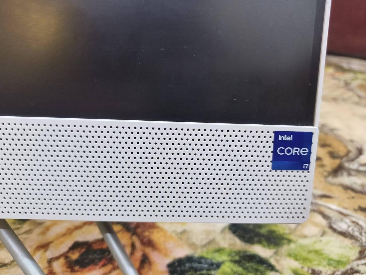 حاسبة شاشة لمس شركة HP
HP All in one - Desktop
Core i7  ، جيل 12
رام ٨ 
مستخدمه اقل الشهر 

السعر : ٦٠٠ ألف و بيه مجال بسيط للشراي
للتواصل : ***********
