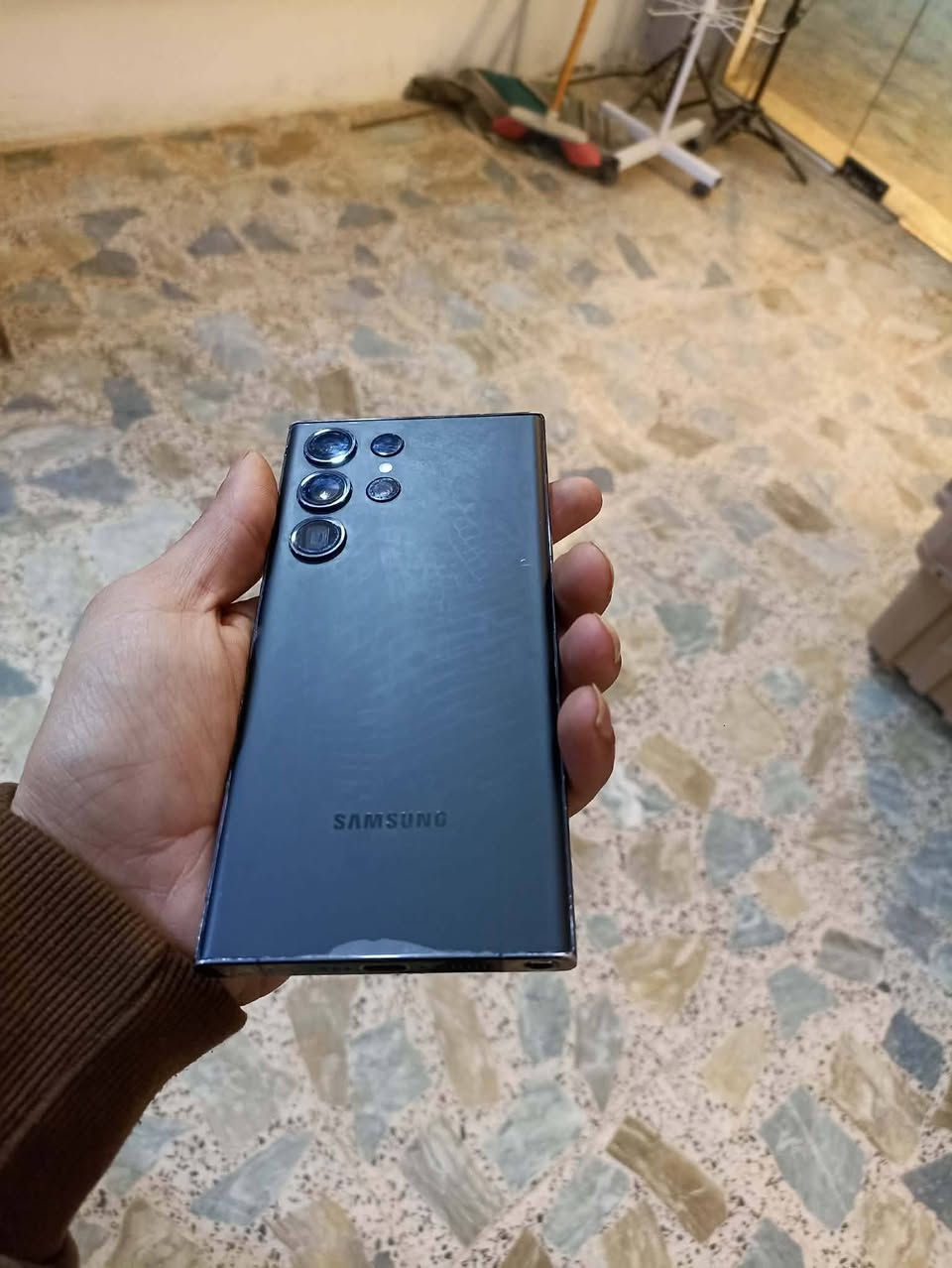 السلام عليكم 
للبيع فقط سامسونج S23الترا
مستبدل شاشه +بيها فطور مماثره ع لمس
بصمه شغاله 
فقط الوان شاشه باهته 
ذاكره256
السعر 500وبي مجال قليل 
‏‪0 774 115 6048. 
مكاني كوت داموك
