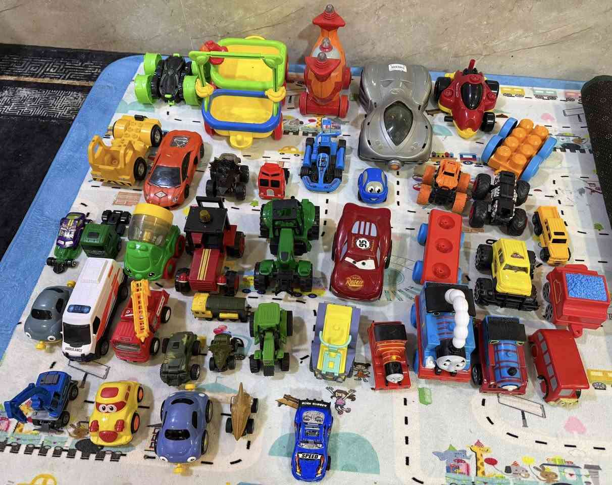 ٤٠ سيارة ب٣٥ مع التوصيل مابيهم اي ضرر احجام متنوعة


**إذا كنت صاحب هذا الإعلان وتريد حذفه لأي سبب، رجاءا أرسل رسالة إلى الدعم الفني**