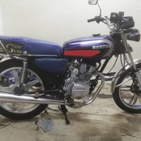 سيفان 21 سنويه انكليزي باسمي مبدل بس كلجات مكينه 150 سعرها مليون وبيها...