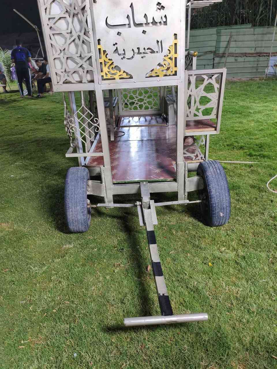 يا الله
سلام عليكم 
عربانه موكب عزاء حجم كبير للبيع 
العربانه نضيفه وجاهزه من كلشي نضيفه بمعنى الكلمة 
عدد حمل السماعات 8 مع رف معزول إلى المكسر أو التندر 
السعر المطلوب مليون و300 وبيه مجال العنوان بغداد الغزاليه جرف الملح 
للاستفسار الاتصال على الرقم التالي *********** 
يوسف الغراوي
