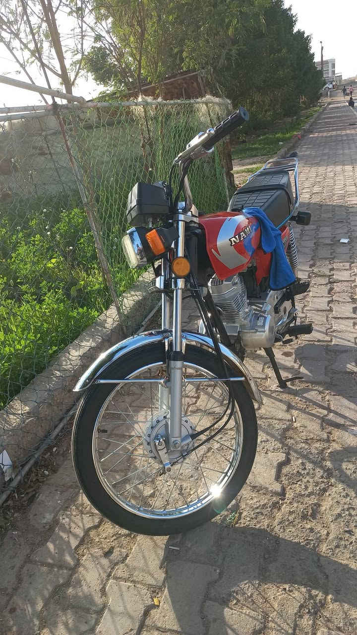 نانمة من دون مكفولة اثنين وعشرين بلاد ية ***********
