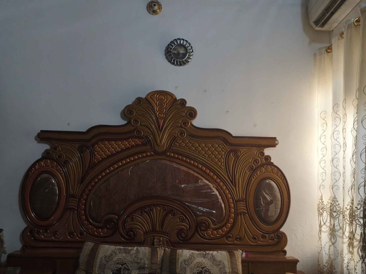 سلام عليكم غرفت خشاب نضيفه تواصل *********** عمارة, ميسان
