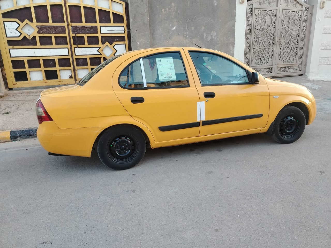 سلام عليكم طيبه ١٥ مصغره هيئه وغرامات مكينه وكير مكفولات صدر أمامي وخلفي جديد السياره كهربايات كلها شغاله جاهزة ما بيها اي نقص وبيها بنيد صبغ فقط  السعر ٣٣ للاتصال ***********
