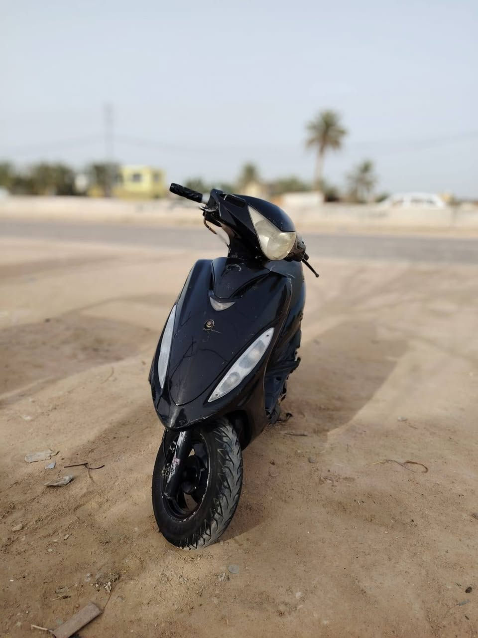 سلام عليكم دراجه كامكو جيفور الدراجه كهربايات كل شغاله زوجين تايرات جدد الدراجه مفتوحه بس خير من الله هاي كدامك بل صوره بس من تجي تلكه ختلفات بسيطه مثل هذا الكفر الصفح مشدود واحد. كامل رقم الهاتف *********** موجود على الخط او على الواتساب السعر 400 او بيه مجال السبايدر موجود بيه لون رصاصي او بيه تعديلات اهوي بس هذني الصور قديمه الكشن جديد تغليفه الدراجه نضيفه خير من الله
