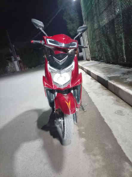 سلام عليكم شباب دراجه شحن البيع شركه تسلا دراجه قبل شهيرن أخذتها وصل المعرض موجود    امانت الله ورسوله  تجي وشوف بعينك دراجه عالميه والله 🔥 مواصفاتها. تخبلل
الموديل 2025
البطاريه فوسفات الحديد 
التحويلات 1.2.3
السرعه 85
ملف 2000W
 اطارتً جوبلس 
نشره ليله 
بريكات دسكات دهن هدروليك 
تشغيل عن بعد 
جهاز إنذار 
قفل ستيرن 
جنطه خلفيه 
مساحه تخزين تحت الكشن كبيره 
أشاير رباعيه 
نضام رجوع ال خلف R
شاحنه تدعم الشحن السريع  ولايقاف ذاتي  
كشن vib
دراجه تخبل والله 

اي استفسار اتصال

*********** 

العنوان بغداد
