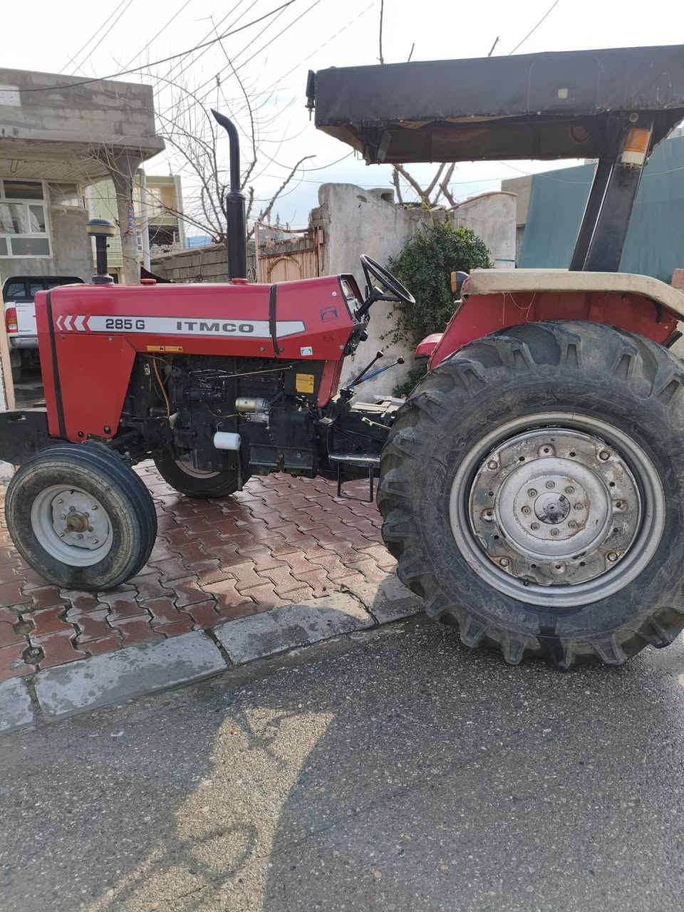 بۆفرۆشتن 2011رەقەم و سەنەویە کاڵ بونەوەی نیە سەرف و بوخاری نیە شوێن قەڵادزێ ***********
