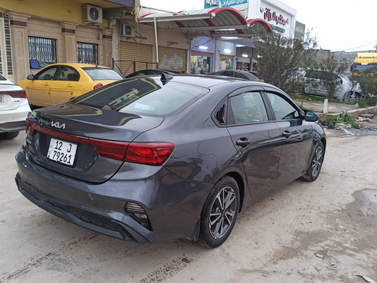 السلام عليكم
فورتي ( معوقين ) بيع سريع 
موديل 2023 
رقم نينوى الدولي 
سياره مواصفات نص فول 
حساسات قياده ذاتيه تحديد مسار شاشه وكامره 
محرك وكير شرط 
محرك 20 دوش 
ماشيه 41مايل 
سياره ضررها بوند مبدل ونص باب خلفي صبغ وبيها براس الشاصي تعديل بارد 
رقم الشاصي مرفق مع الصور
السعر 132$  وبيها مجال بسيط ***********
