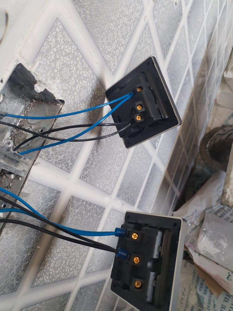 ‏يوسف ابو كاظم الكهربائي:🔌✨
كهربائي منازل ✨🔌
✅ تمديدات كهربائية كاملة
✅ صيانة أعطال الكهرباء
✅ تركيب وصيانة 
✅ خبرة ودقة بالعمل
📞 الاتصال: ***********
📱 تيكتوك: ok_1000_ok
📍 الموقع: ديالى – قضاء الخالص – ناحية جديدة الشط – القصيرين
⚡ خدمتك أسرع مما تتصور – كهرباء بأمان وضمان ⚡
