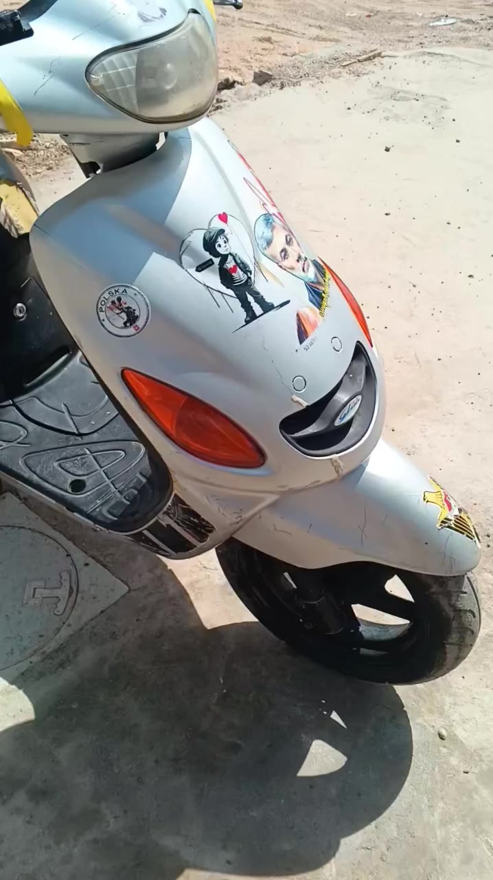 السلام عليكم شباب دراجه للبيع اكزز ياباني السرعه 100 دراجه كلها شغاله نگره سلف كيج بانزين شغال اشاير شغاله نقص بس رون مال سرعه مابي قمجي دراجه خير من الله السعر 250 وبيها مجال قليل العنوان بغداد حي السلام خلف مركز الخنساء قرب مستشفى الفضيليه العام رقم الهاتف *********** متواجد واتس اب فقط
