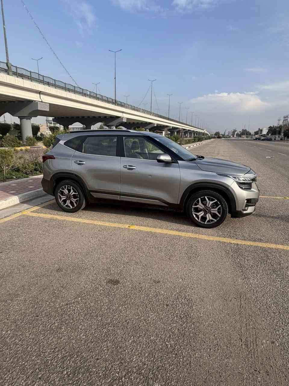 السلام عليكم كيا سيلتوس موديل 2022 السيارة باسمي حادثه بنيد فقط رقم الشاصي مرفق في الصور سيارة ماشي 129 الف عنواني كربلاء     السعر 155 وبيهة مجال
رقم الهاتف ***********
