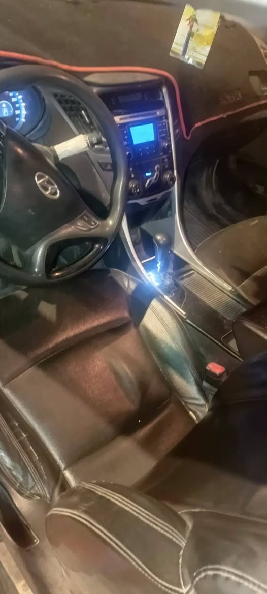 السلام عليكم سوناتا 2011 وارد كوري برتقالي بلادي البدي مكفول بي ملاحظات قليلة  محرك 2000 دوش بانزين سيارة حلوة حدادية محرك تبريد تدفئة جام شافط تحكم با المرئات مساج با الكشن  سيارة خير من الله رقم بصرة صدامي بدون دخولية   راعيهة موجود او جاهز للتحويل مصفرة هيئة وغرامات سعر 59 او بيهة مجال مكان البصرة ابي الخصيب رقم *********** ملاحظة لا تراسلني خاص مارد الرقم موجود او خابرني انا بخدمتك البصرة, العراق
