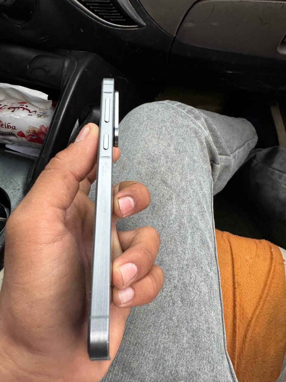 سلام عليكم موبايل سامسونك A56 نضافه فول استخدام شهرين سعر 425وبي مجال حك جيه ***********
