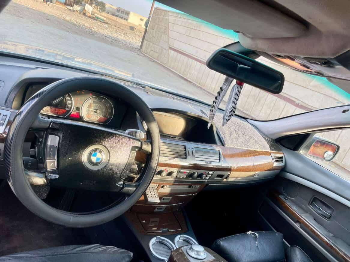 سلام عليكم شباب باخره 745Li  موديل 2002 رقم بصره سنويه نهايت الفين 27باب طويل فول موصفات مايحتاج اذكرها لان معروفه الباخره وخاصتن باب الطويل تجي فول
وكلشي موجود بل فيديو

للبيع او المراوس بيام محتاج فرق
مكاني بغداد مدينة الصدر
 سعره 95 وبيه مجال
الرقم ***********
