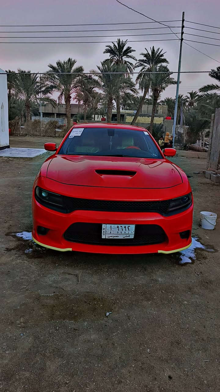 سلام عليكم من رخصه الادمن ( البيع دوج جارجر SXT موديل ( 2019) اصل رقم مثنى  مشروع وطني وسنويه جديده السياره وارد امريكي  بدون حادث بيهه 4اصابع جاملغ امامي لبنيد فقط تحديث وبيهه رش شبر جاملغ خلفي  صونار موجود جميع ايرباك سليم  والسياره جديده وجاهزه الاخيرر
مواصفات السياره 
1/ مكينه وكير 3600 
2/تبريد امامي خلفي ثلج 🧊 
3/ تخم تاير جديد 
4 /منضومه زنون كامله 
5 / دواخل جلد 
وباقي المواصفات معروف والسياره جديده وجاهزه من كلشي وماناقصه اي شي والشراي يتصل ويدلل السعر (225) اوبيه مجال الشراي يجي يشوف وبلخدمه 
اثير (***********) مكاني السماوه الشراي يجي يشوف وبلخدمه
