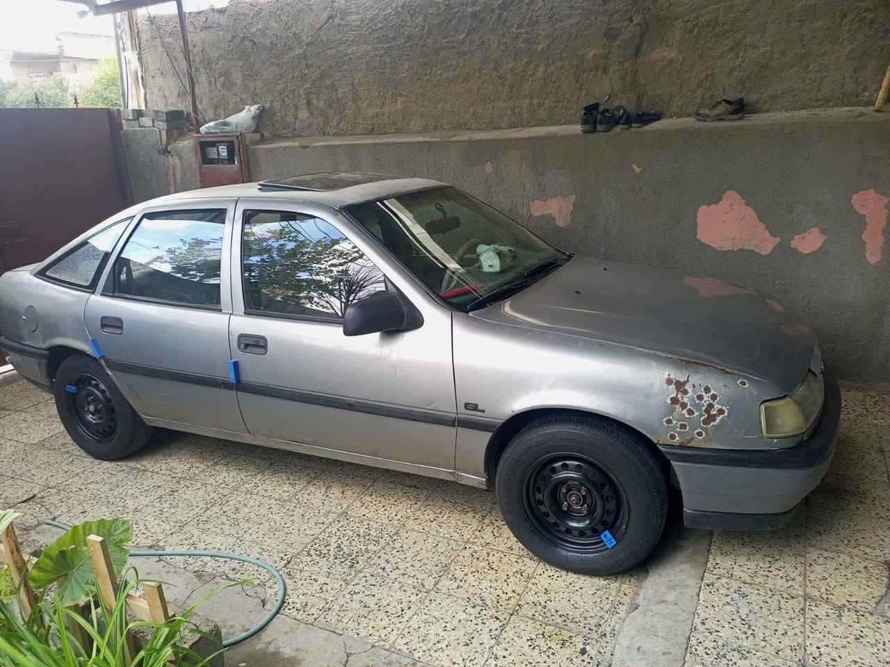 فكترا موديل 91 گير اوتماتيك 
حجم المحرك 20 
مثل مامبين بالصور 
سنوية لحد 2029
بيها  بطاقة بانزين 
شرط التحويل او الوكالة 
السعر / 33 ورقة 
المكان / كركوك _ حي الخضراء كركوك, العراق


**إذا كنت صاحب هذا الإعلان وتريد حذفه لأي سبب، رجاءا أرسل رسالة إلى الدعم الفني**