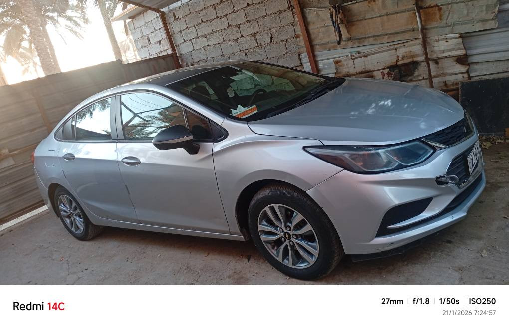 للبيع سياره شوفر كروز موديل 2017 رقم اربيل انكليزي صاحبهه بغداد يدور تحويل سنويه لغايه 2030 هزه جديده ما ساقطه تحويل مباشر السياره بلاديه ما عده جاملغ جهه السايق تدفئه تبريد السياره وارد امريكي بعد بيهه هواي مواصفات 
ملاحظه السياره فقط بيهه خيط تبخير  السعر 85$ ورقة وبيهه مجال حك الجيه 
***********
*********** بغداد, العراق
