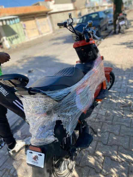 دراجه شحن مستخدم سبَوع طك كرتون
بطاريه 5 ويل كروم تايرات حجم كبير سرعه 75 حقيقي  عدد سرع 4 سعرها 750 بيه مجال او مراوس ويه ايراني *********** مكاني كركوك حي الواسطي مو شراي وميعرف بيهن لا يكسر بيه رجاء
