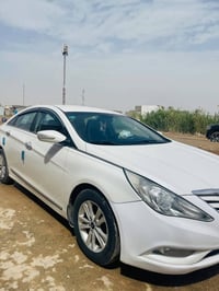 سوناتا موديل ٢٠١١خليجي رقم انبار باسمي مكفوله عده شخط بالجاملغ الامامي...