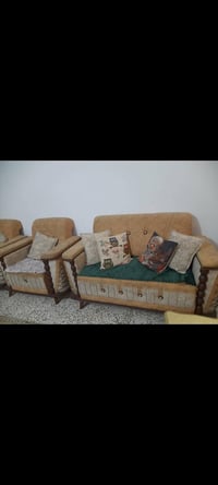 تخم للبيع ٥ قطع ١٠ نفرات كما موضح بالصور ٠٧٨٠١١٤١٣٢١ حي الفرات مع طبلا...