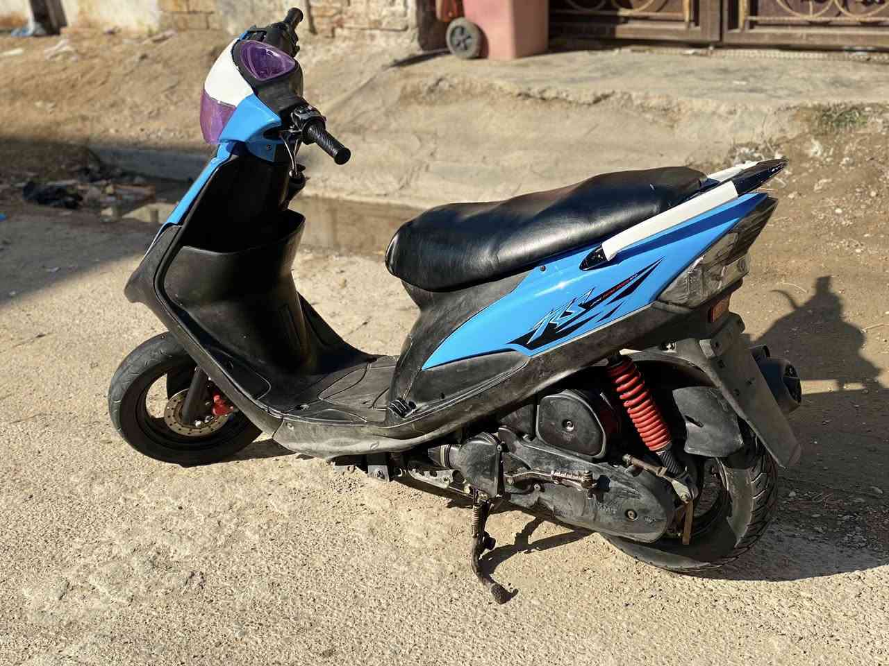 ماكس عداله كفاله بس كفر تجاري
محرك سلف كابريتر كلجات كله بلاد دراجه
صاله 4 اشهر من نزلت من الرمبه اوراقه كله كامله
دراجه شلعه و معدل تشك الكاع دراجه اي نقص ما بيه
سعره 625 وبيه مجال او مراوس بجبلي
مكاني بغداد الحسينيه 
***********
