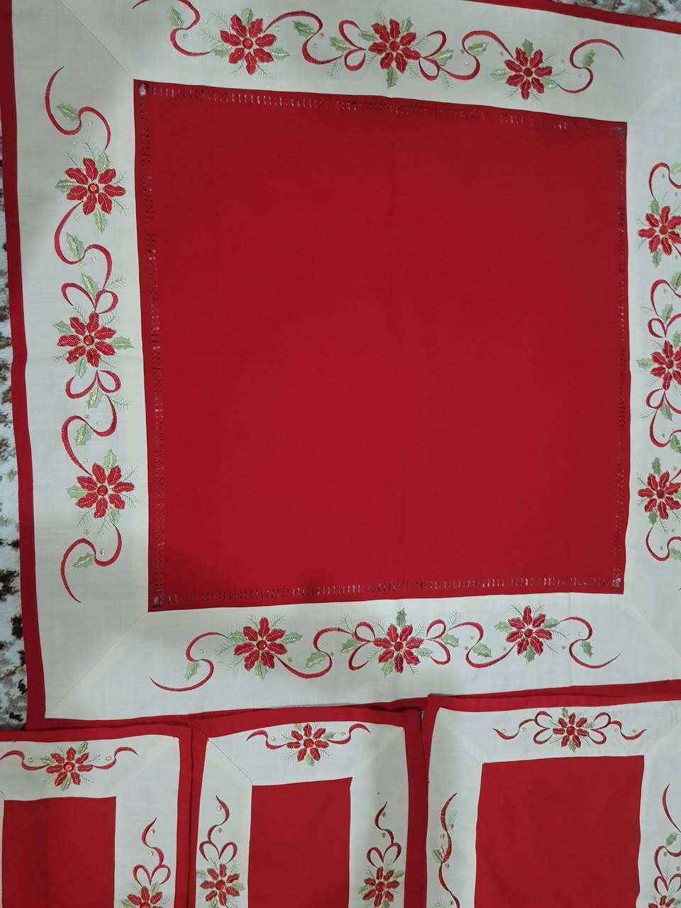 تاقمی سەرسیسەم دوونەفەری پاک بەکار نەهاتوو بەهدیە بوم هاتوە لەجانتای خۆی بۆفرۆشتن نرخ 30هەزارومعامەلە ل لەگەڵ تاقمی سەر مێز لۆک ئەویش بە 25هەزارو معامەلەلە سلێمانی


**إذا كنت صاحب هذا الإعلان وتريد حذفه لأي سبب، رجاءا أرسل رسالة إلى الدعم الفني**