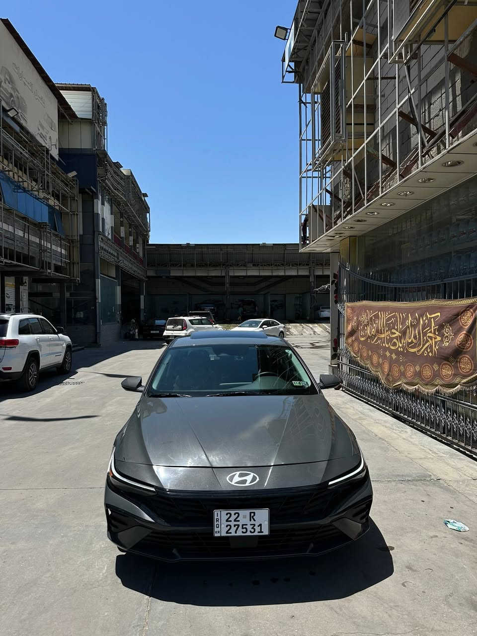 ((  زيرو هونداي ألانترا  ))
((وأرد امريكي مديل 2025 ))
. (رقم اربيل دولي تسجيل جديد .). 
. (   حادث بنيد فقط مصلح نفسة) 
( شواصي ولغد  وأيرباك كفالة عامة باقي ) 
(مكينة 2.000 دوش )
ماشية 7.000 زيرو 
لون سمنتي 
(جديدة سيارة وجاهزة واحلى من صور )           
 .( فول موصفات فتحة )
 تدفئة وتبريد بل كشنات ول 
(ستيرن فول 1ع1 ) 
(سعرها  168 وبيها مجال )
العنوان .البصرة .المعقل 
رقمي ***********
