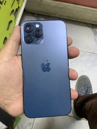 ابفون 12 برو ماكس  ذاكرتة 256 بطارية 88  جهاز مكسورة شاشة  325 الف وبي...