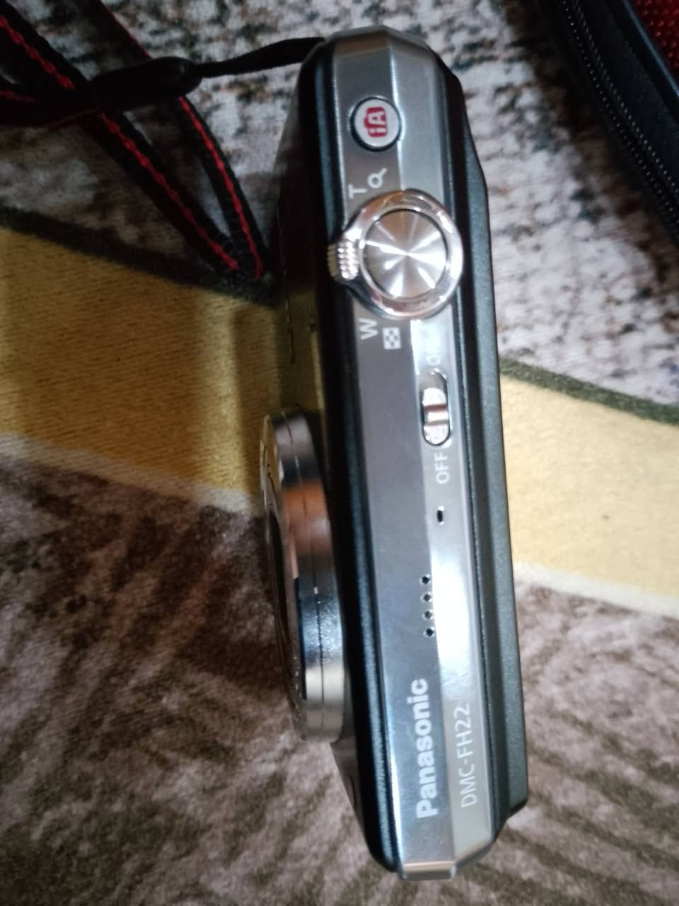 كامره LUMIXشغاله كاره فول نضافه دقه. حلوه ❗فلاش قوي باب اول
سعر الكامره 40وبيه مجال ❗
العلوان🔴: العلوان البصره القبله شارع حي القائم  
الرقم …***********
