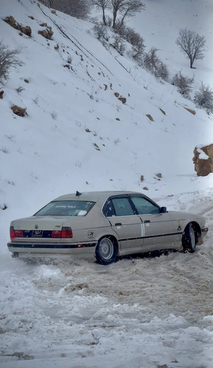 سەرەتا بەناوی خوای گەورە❤️
مآشاءاللە لەماڵی هەموو لایەک
BMW E34 M5🖤
مەکینە 528 سەقەڕ کەپس دیجیتاڵ ✈️🔥
تەبریت لەسەر سویچ کۆمپرێسەر سەقەر ماشااللە وەکو سەنی ساردی ئەکا🥶🧊
ئاڕمی پلاستیکی هەولێر ئاڕمو ئەوەیلیاتو موسو بڕاوە بەشەرت
هەموو گیانی لەسەر دەقی بیلادیە
ڕەنگی گۆڵد💛⚜️
گێڕو مەکینەو ئەکسلو دوکەڵو بوخار بەشەرت
بەو شەرتەی هەڵمی نەبێ بەشەرتی ١٠ وەستا
سەقف سڵاید کارەبای بیلاد شوشەی ڕەش
ماشاللە لە قوەتو نەرمیو کپی
فوول فول مواسەفات بەس گێڕ عادیە
ئەکسل قوفڵ 
سەیارەی ماڵی خۆمانە ٨ ساڵە لامانە
7 کەلە
ناو ڕەش
کوشن جڵدو کارەباو هیتەر
دەعامی پێش 8 بستۆن 
دەعامی دوا M
دۆسەکانی بیلادین
4 جام کارەبا
ناو فۆڕمیکای ڕەشی بیلاد
8 سەماعە و تویتەری بیلاد
تەبریت مەرکەزی و مەرکەزی ژێر قاچی ناوەڕاست
ئاوێنەی ناوەوە کامێراو لید وفۆتۆ
ئاوێنە کارەباو گوێ بەرخ و فۆتۆ
بەرگەدەرگاو کوشنو داشبوڵی
 هەموی وەکو شەریکەیە 
پەردەی بیلادی
باڵی سەرجامی بیلادی
پێش پان
سوکان 95
لایت ئەڵقەو عەدەسەو ناو زەڕب ×
بلاجیکتۆر عەدەسە
4 ویلی موشەبەک بیلاد  4تایەی لۆک ٢٢٥/٦٠/١٥
سەقف ڕەش ئەلکەنتارا بیلاد
ناو گێچو کارەبایی هەمو هەمو گیانی لەسەر بیلادی ماوەتەوە
چرکەی تیا نیە بەدوای عەیبو عار مەگەڕێ
دەعامی پێش بۆ دوا کامل هەمویم داگرتوە
1 چەملەخی دوای لێدراوە بێ ناوگرتن
“”” بۆ سعر چات کەن تکایە موشتەری نیت سەرمان مەئێشێنە” 
لەگەڵ ڕێزدا ❤️


**إذا كنت صاحب هذا الإعلان وتريد حذفه لأي سبب، رجاءا أرسل رسالة إلى الدعم الفني**
