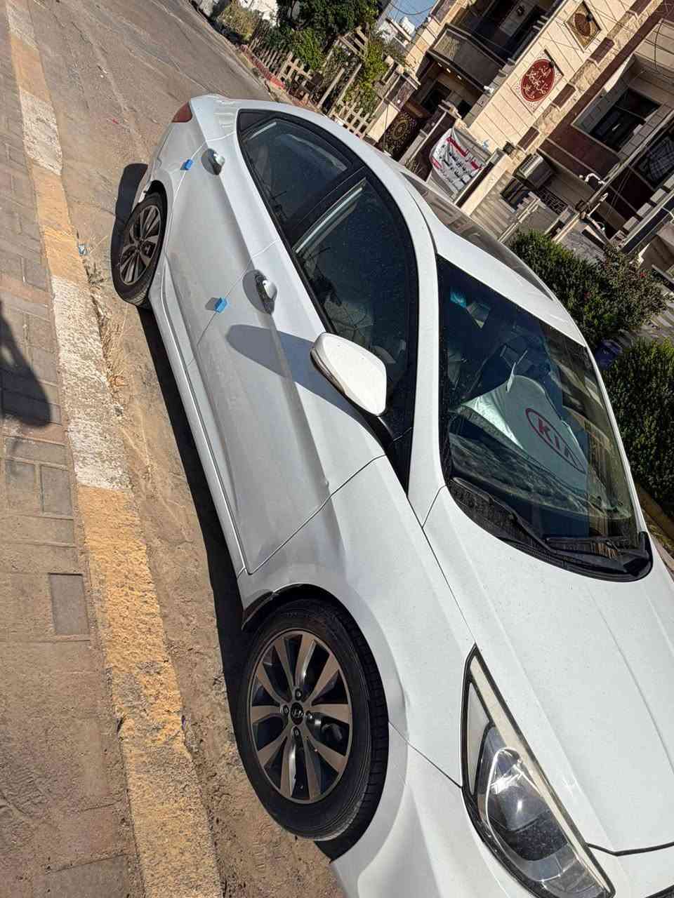 السلام عليكم اكسنت ٢٠١٦
ماشية ٤٤ الف مكفوله من الضربات عدى بعض الرصعات سبير منازل سيارة نظيفة للإستفسار 
***********
