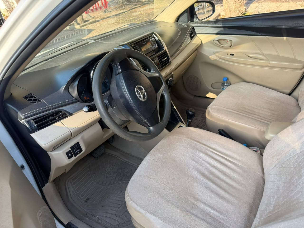 تویوتا یارس 2017 مەکینە گەورە ناو زەرد حیزام سبوغ بێ ناوگرتن پشت و پێش کەپس
ژ.م *********** سعر 105 أربيل, العراق
