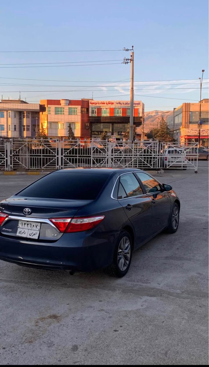 سياره كامري موديل ٢٠١٧
سياره ٢قطعه سبوخ  بيداخلي بي ارباك 
موسفات LE
سياره خاوينه 
جملع و درگه صبخ بي داخلي 
ارباك نه ته قينه 
رقم تله فون ***********
واتساب و كوره ك أربيل, العراق
