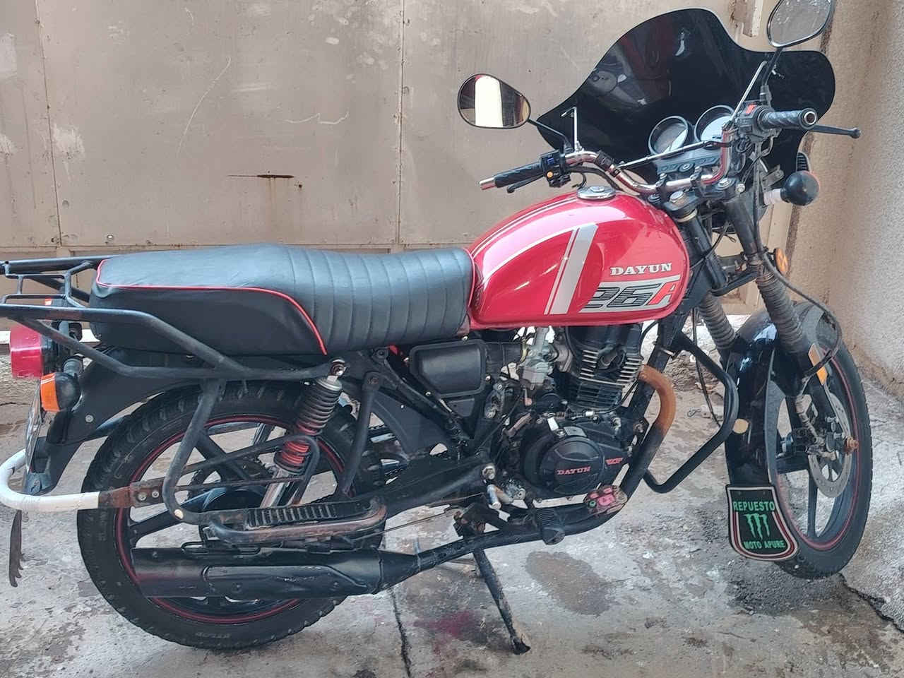 سلام عليكم دايوان للبيع موديل 23نكره سلف شغاله كهربيات كامل نشاط فول سعر 950وبيه مج ***********
