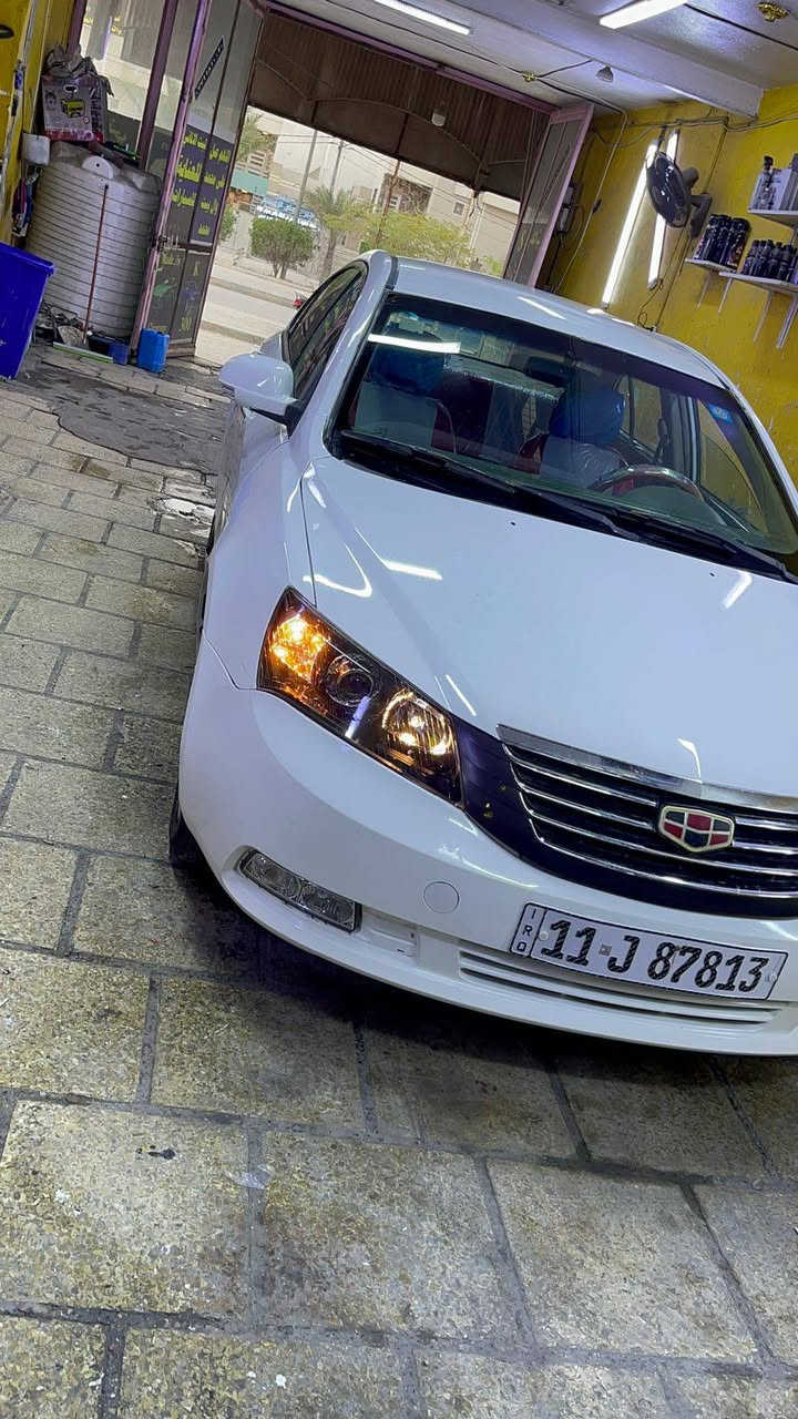 السلام عليكم ام كراند سي 7 موديل 2011 رقم بغداد انكليزي توها صاعدة هزة صار كم يوم سنوية لل 2028 گير مكينة خير من الله ترايك وين ماتريد سيارة معمرة خياسات سيارة مصبوغة صبغة تخبل وكلشي مبدلة جديد  شوفت عينك ماعايزة إبرة كلشي شغال بيها يشهد الله كلشي جديد مسوي سعر 50 وبيها مجال للشراي مكانهه نجف ***********
