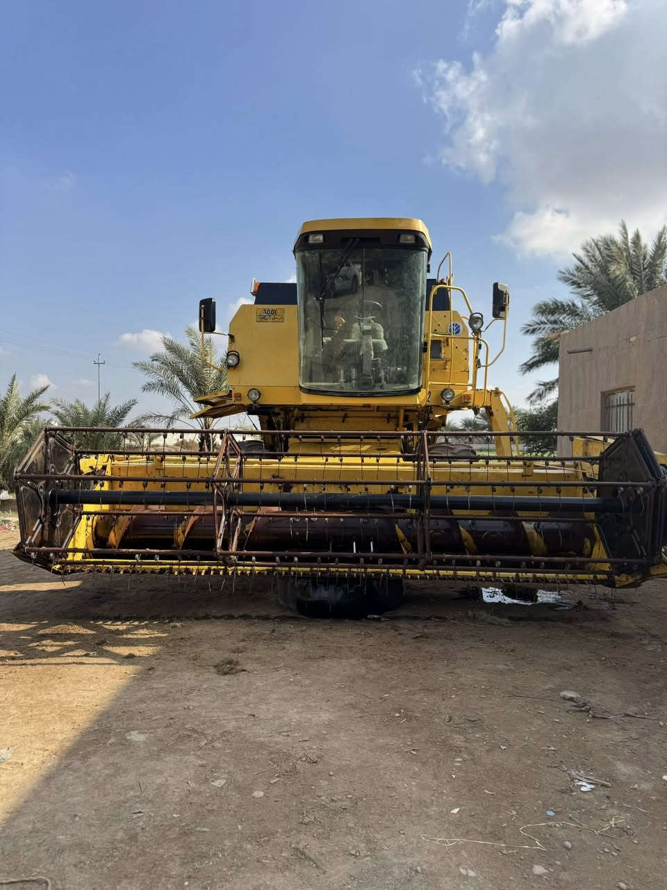 للبيع حاصوده موديل 2002 جاهز لشغل بعده جديده مديومه ادامه عامه ‭0781 327 0286‬.    ‭0774 072 1135‬. خمسه بلم
