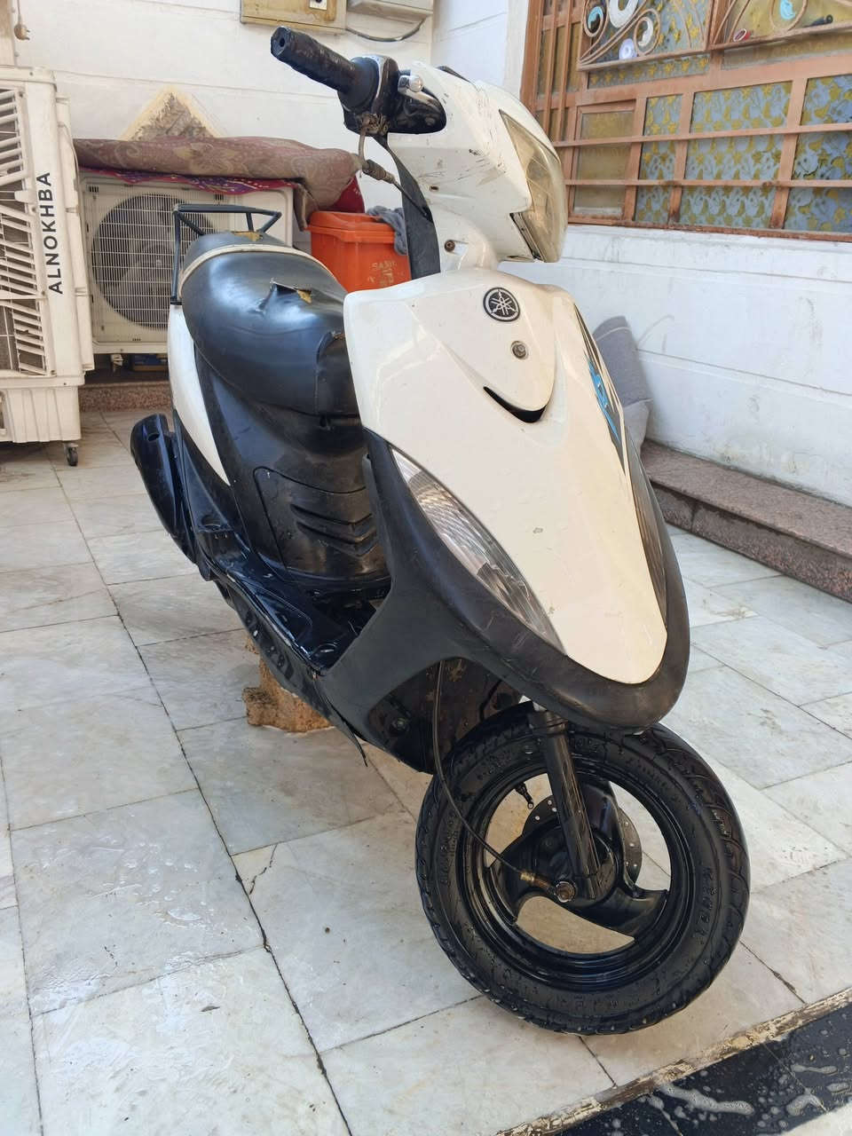 السلام عليكم ماكس للبيع كلها جاهزه سلف هندر نكره كابريتر اصليه نقصها بس كلوبات مال اشاير مكينتها كلش ناعمه اريدها 400 وبيها مجال شيء بسيط مكاني بغداد حي النصر ***********
