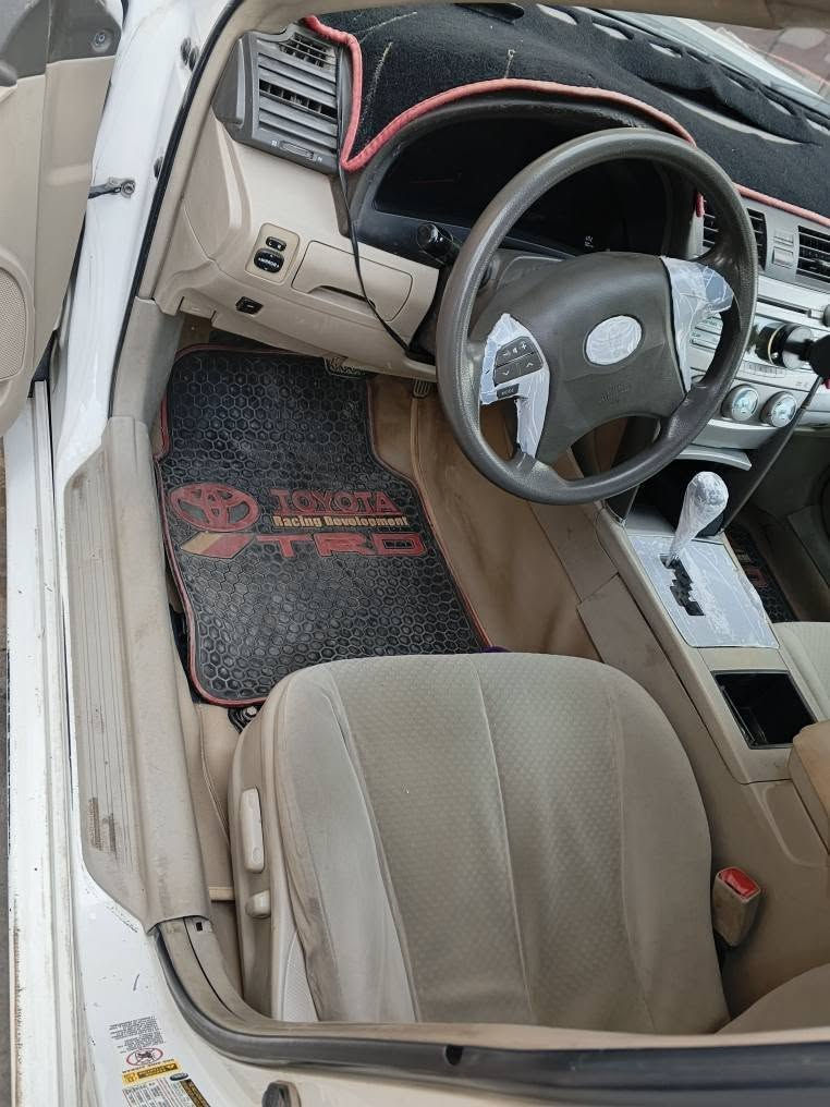 تيوتا كامري وارد امريكي 
محرك وگير جدد وارد ياباني
سيارة جاهزة لون ابيض
ضررها جاملغ خلفي 
السعر 85رقم الهاتف *********** متواجد واتساب واتصال
غرفة السيارة حيل نظيفة
ابيعها حزام صبغ الفلوجة, الأنبار
