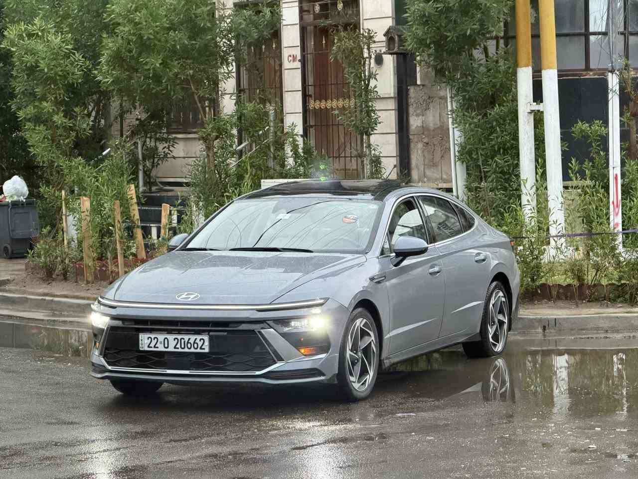 لون ( سمنتي) بيع او مراوس 
سوناتا موديل 2024   الشكل الجديد
فول 1/1 sel بنوراما 
مكينة 2.500
‏HYUNDAI SONATA 2024  
🔴. = بدون دواخل
   صار بيها صبغ  بالجاملغ الخلفي 
شي بسيط بتكمة 
شواصي لغود مكفولة عالفحص ابيع  
الايرياكات راجعة سستم
🔴سياره رقم اربيل فحص وهزه جديد  تحويل مباشر
🔴 بنوراما على طول السقف 
مكينة 2.500 طيااررره 🚀🚀
مواصفات راح اذكرهن 
بصمة دخول ذكي  
شاشة ع طول الدشبول 
تحكم ستيرن 
رادار امامي معا تحديد مسافة سيارة كدامك 
رادار خلفي 
رادار جانبي 
اوتو ستوب خلفي 
اوتو ستوب امامي 
شفتات ستيرن 
كشنات كهرباء وفول ايرباك 
كشنات تدفئه 
كير تعليك 
شحن لاسلكي 
حساس فتح جنطة الخلفية 
تشغيل عن بعد 
نظام خروج عن المسار 
نظام قيادة ذاتيه 
تبريد منفصل قطعتين امامي 
جامات اوتو 
نظام اوتو هولد مال ازدحامات 
هندبريك بصمة 
انظمة قياده سبورت ونورمات وكمفورت  وايكو 
كاربلي يدعم كافة الانظمة الهاتف 
دبل كزوز 
كامرة خلفية دوارة
دشبول كاربون فايبر 
كشنات ودشبول وبيبان لون سموك 
ويلكب حجم ١٨انج
تايرات بلادية عليها 
بجم زنون 
لد ع طول البجم 
لايتات اوتو 
نقط عمياء 
مراية داخليه تعتيم تلقائي 
شاشة تبريد تحكم كله لمس 
🔴مكانها بغداد  . المنصور
🔴السعر 210  ورقة 
صور الحادث موجوده بالمنشور 
🔴رقم الهاتف :  *********** 
واتساب او الاتصال عالرقم
