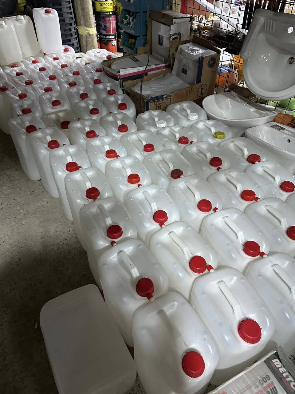 ✨ على بركة الله ✨
🛢️ عرض خاص على الجلكانات 
📦 السعة: 20 لتر

🔥 سعر مميز 🔥
💰 القطعتين فقط بـ 3000 دينار

📍 العنوان:
📌 المدائن – الجعارة
🏥 قرب مركز صحي الجعارة

📞 للاستفسار مراسلة الصفحة أو الاتصال على الأرقام 
يوسف ***********
ابراهيم***********
